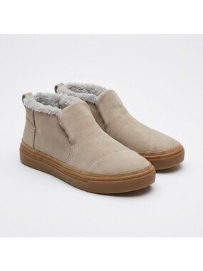 Toms Women’s Fuzzy Ankle boots size 7 Winter Comfy